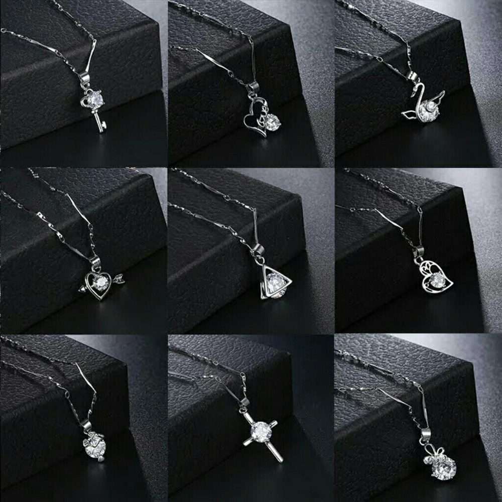 triangle charm necklace nwt